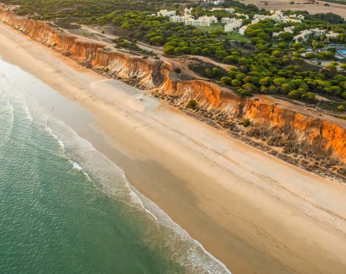 Algarve vs Silver Coast: Which Is Better for Canadian Buyers?