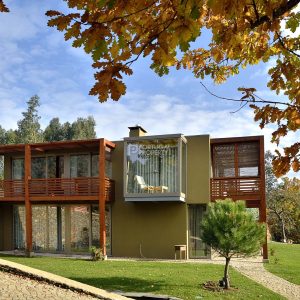 Fantastic Villa In Alvarenga With An AL Licence