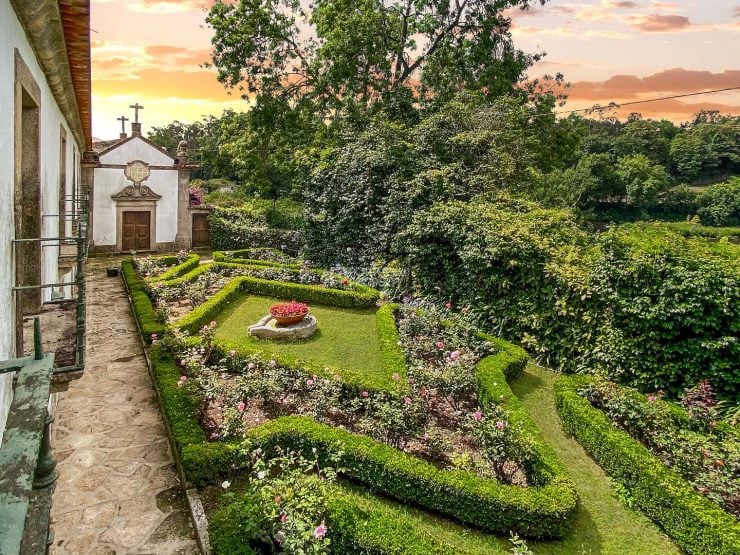 Portuguese Heritage Estate By The Ave River