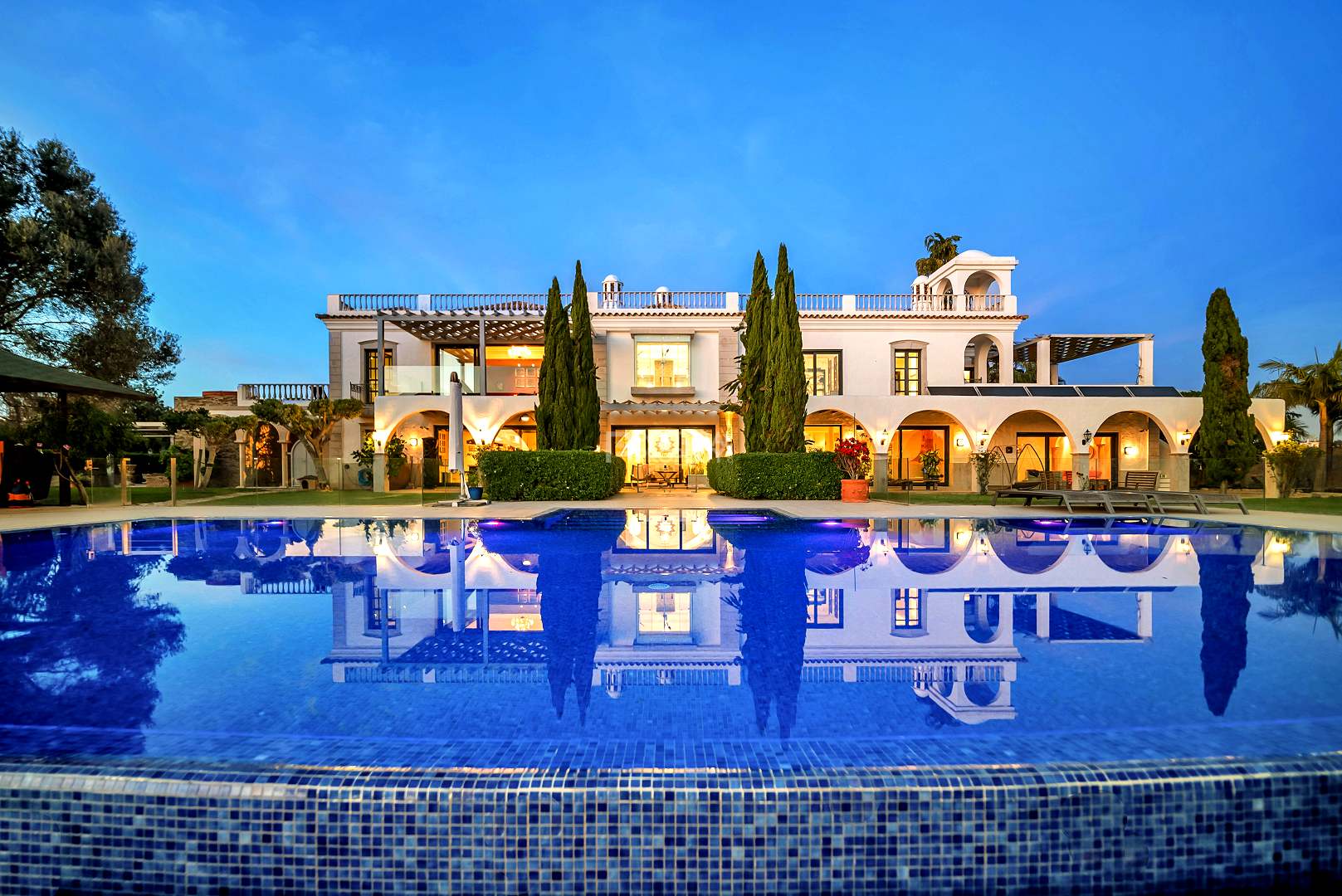 Fascinating 6 Bedroom Mansion In Tavira With Majestic 10 Landscaped Hectares Fascinating 6 Bedroom Mansion In Tavira With Majestic 10 Landscaped Hectares
