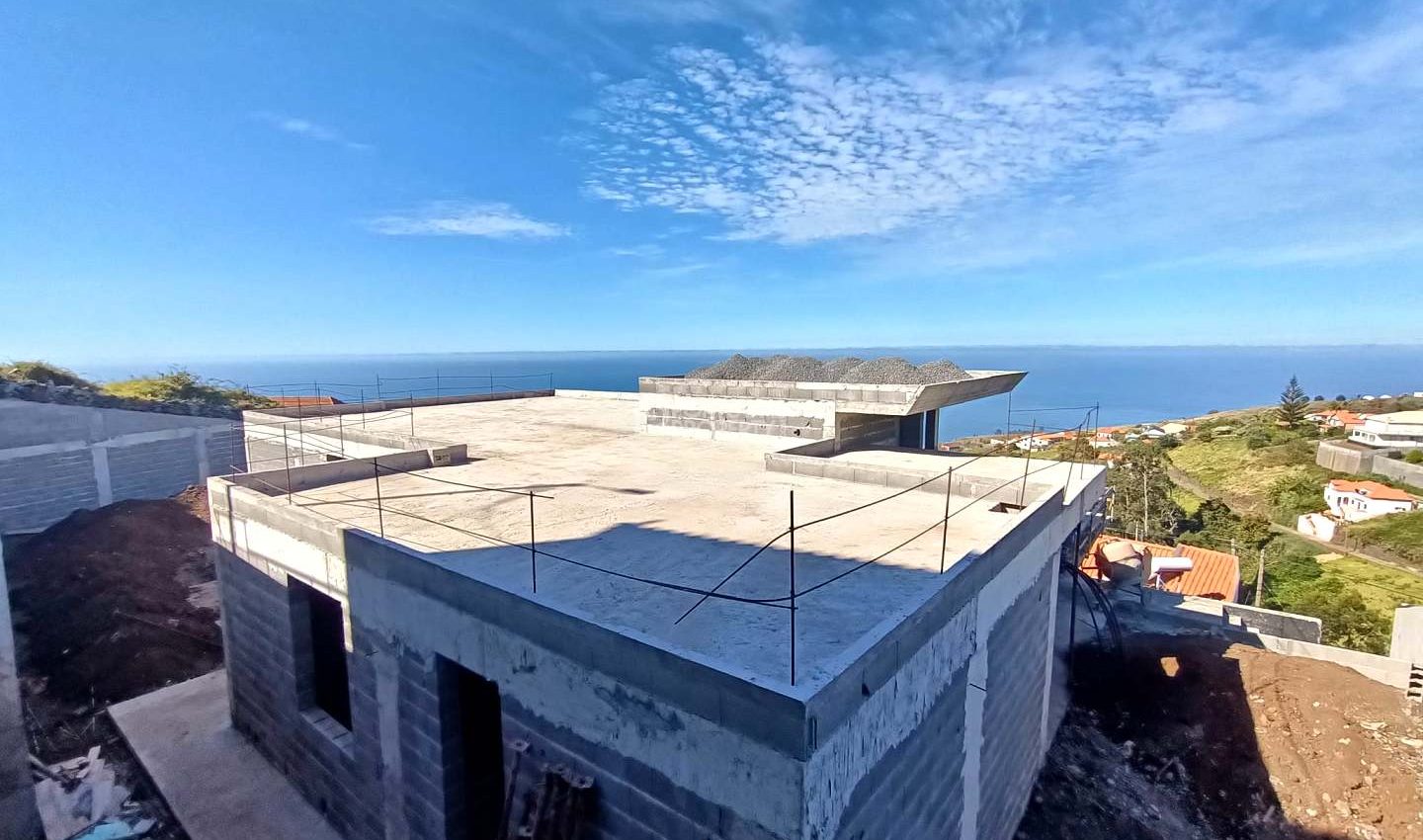 V4 Villa In Estreito Da Calheta