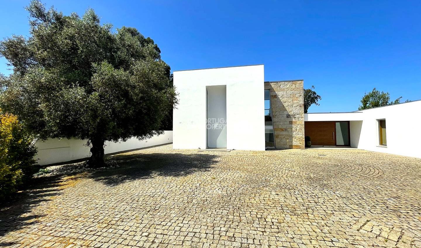 Extraordinary Villa In Aveiro Extraordinary Villa In Aveiro