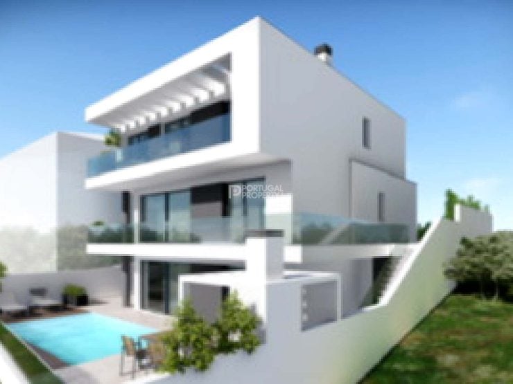 Live In Style: 4-Bedroom Villa With Pool In Sunny Peniche