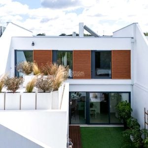 Bright And Cosy Villa With Garden In Historic Óbidos