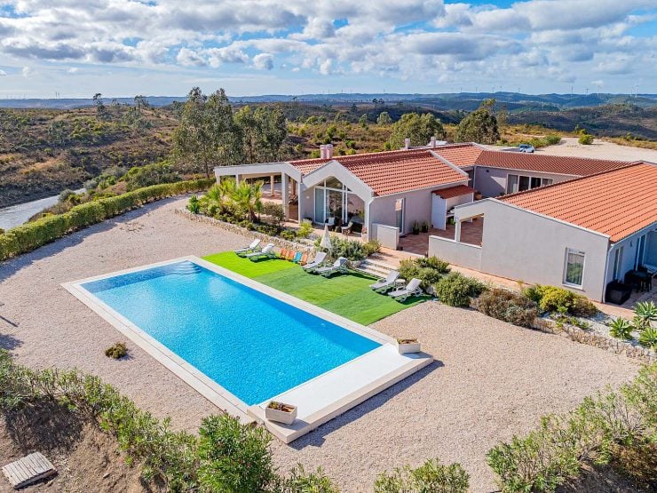 An Expansive Algarve Estate With Rare Natural Beauty And Limitless Potential