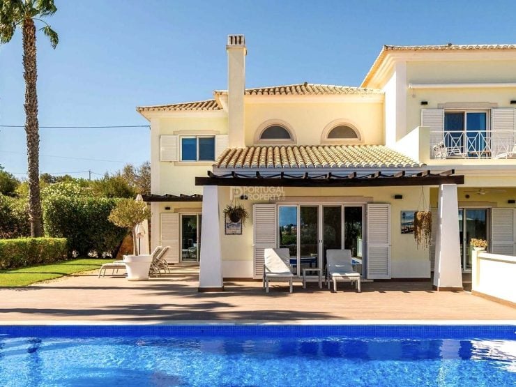 Stunning V4 Sea View Villa With Pool And Garden Near Olhão
