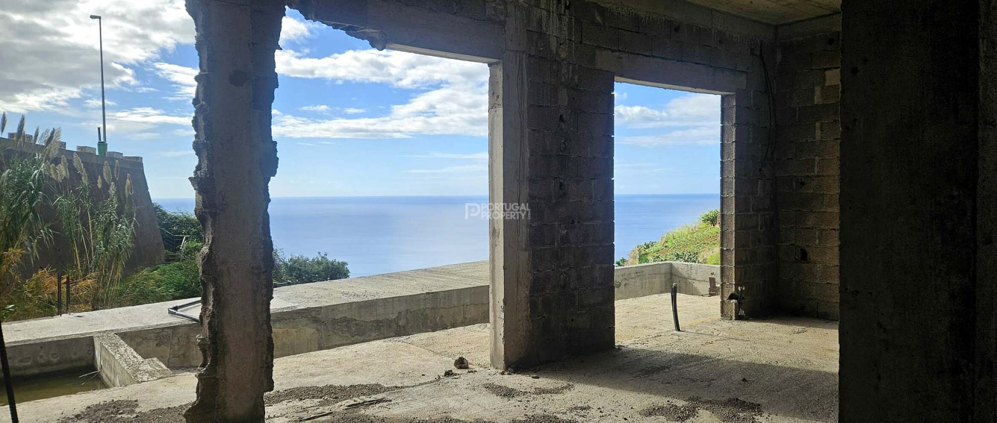 House To Construct Privileged Location.