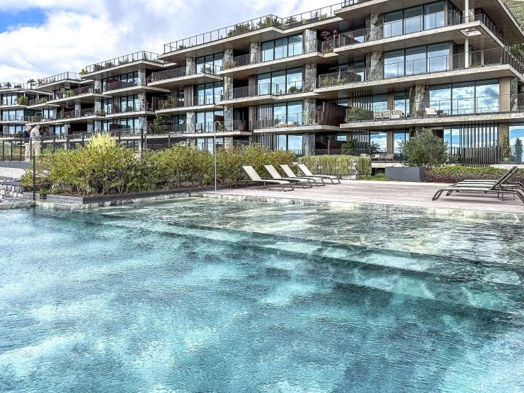 Luxury Two-Bedroom Apartment with Private Pool and AL License at Monumentalis