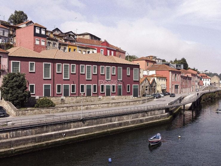 Renovated Riverside Apartments And Commercial Spaces On The Douro Riverbank, Gaia